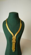 Dikdortgen Tokali Püsküllü Kolye