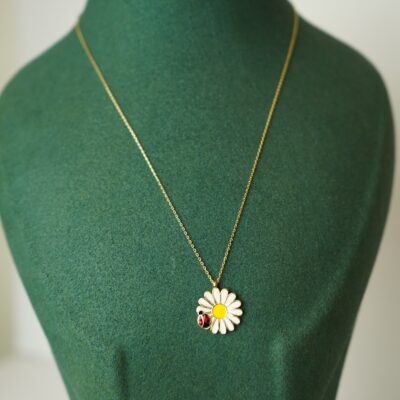 Papatya Ugur Bocegi Kolye