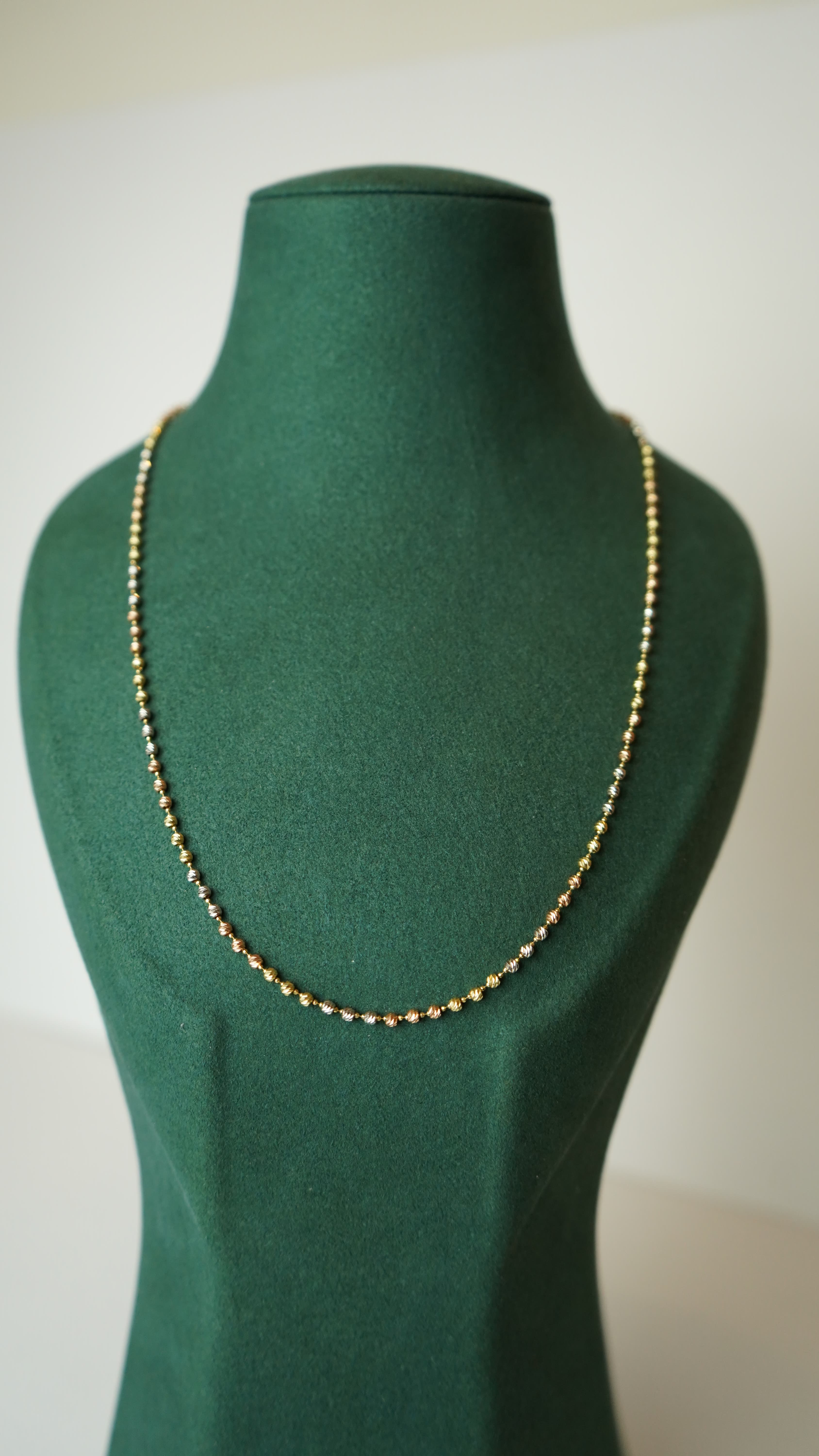 Üç Renkli Dorika Zincir