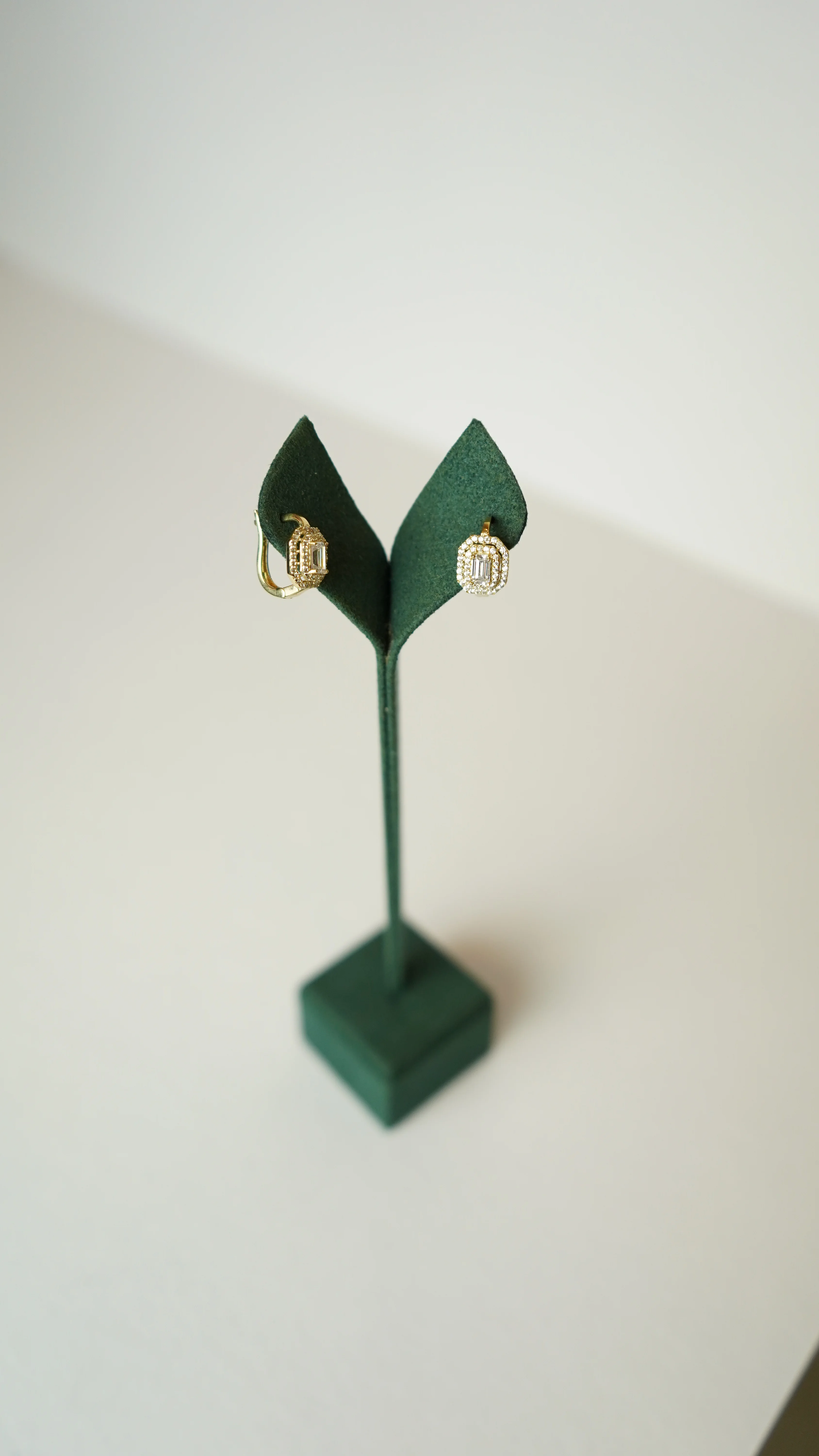 Iki Renkli Verev Kesimli Halka Küpe